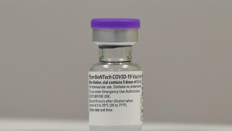 Großbritannien: Zulassung von AstraZenecas Impfstoff