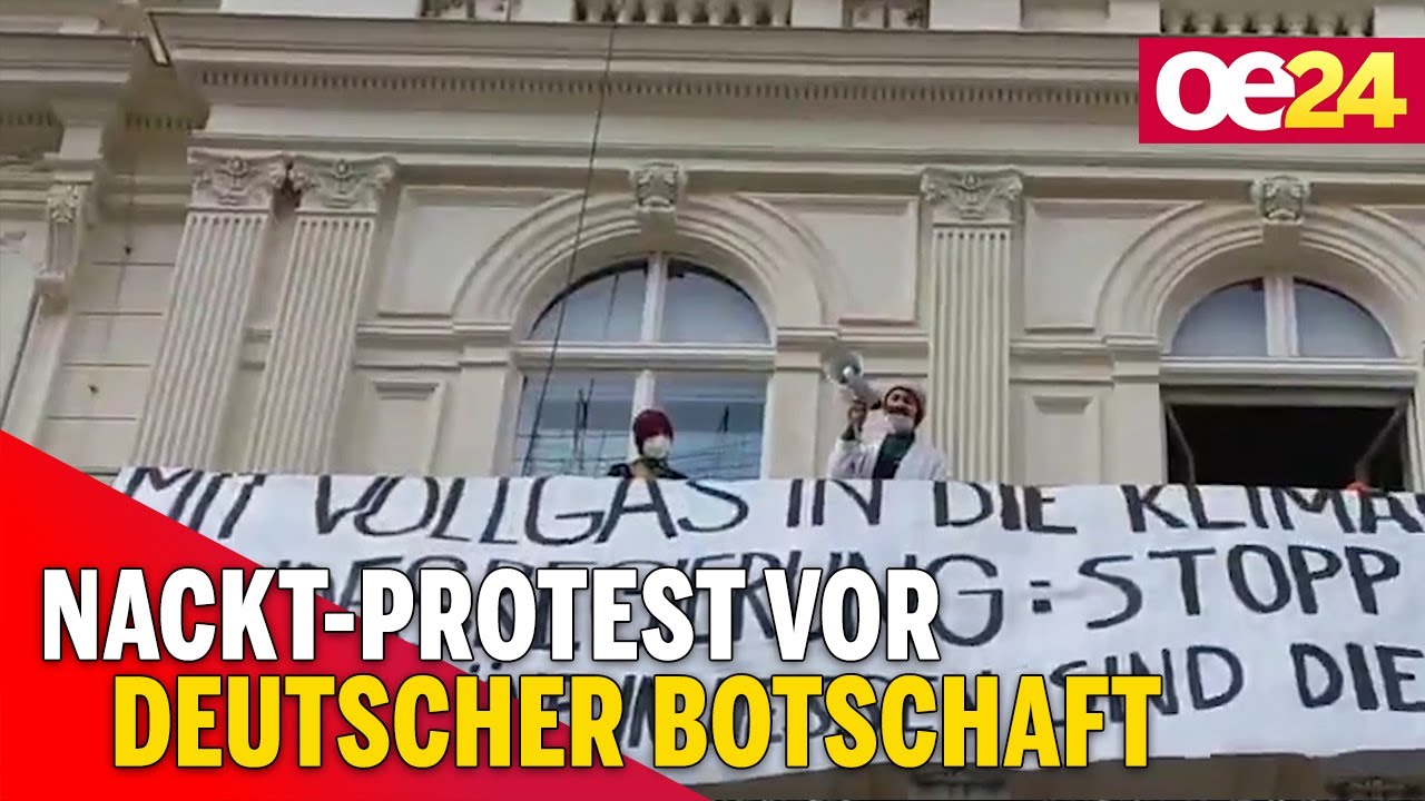 Irrer Nackt-Protest vor deutscher Botschaft in Wien