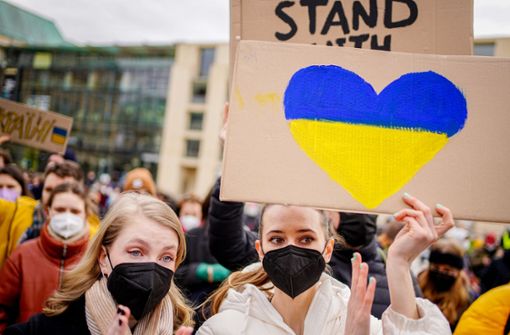 Demonstrantin zur Demo gegen Krieg in der Ukraine