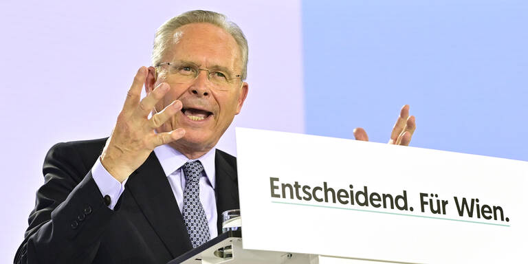 Karl Mahrer m 37. Landesparteitag der ÖVP Wien