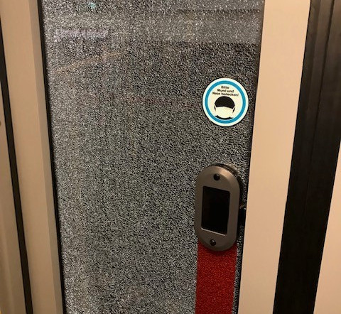 Unbekannter schoss auf einfahrende Wiener U-Bahn
