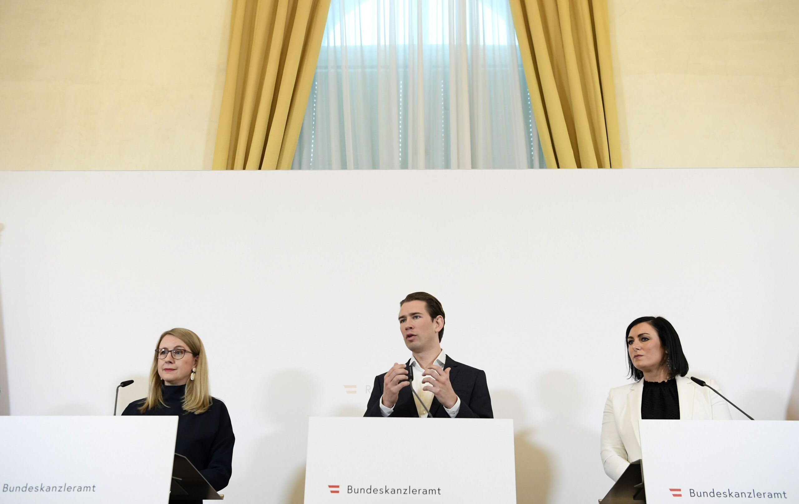 U-Ausschuss: Studien & Kurz-Vertraute im Fokus