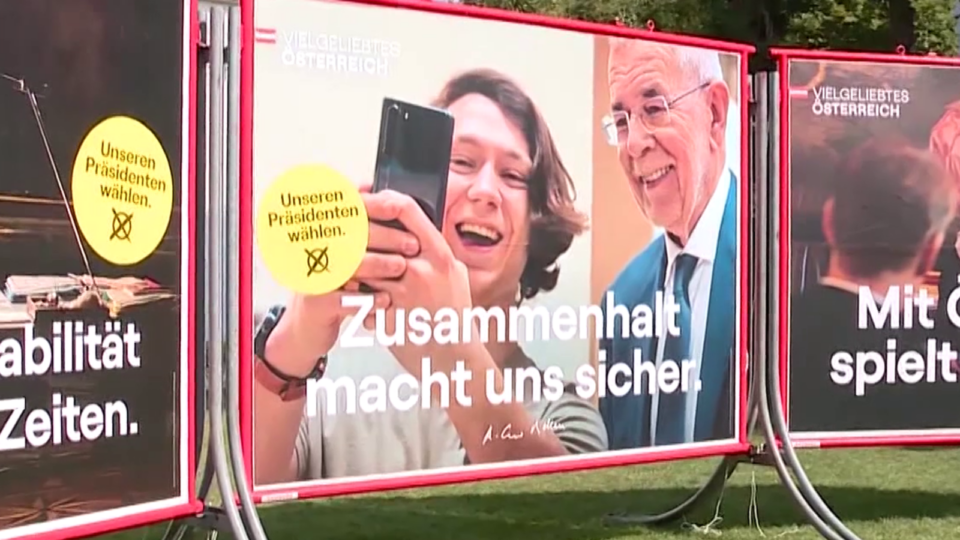 Wahlplakate: FPÖ wirft VDB Gesetzesbruch vor